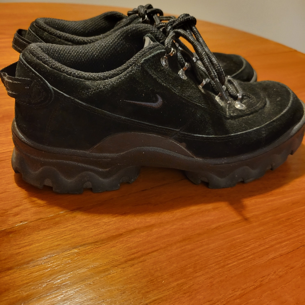 Nike Black Women's Sneakers